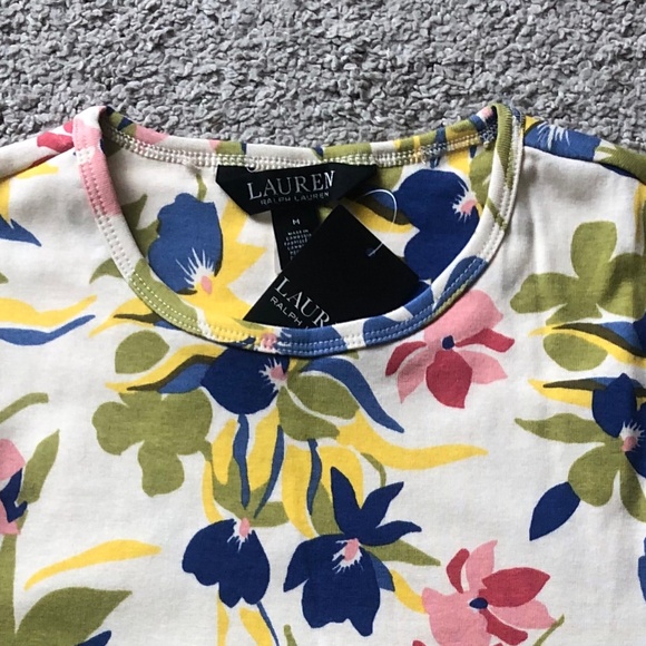 Ralph Lauren Short Sleeve T-shirt.NWT. - Picture 2 of 3